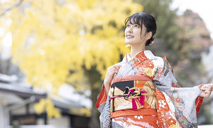 成人式の振袖着物着付とヘアセット予約受付